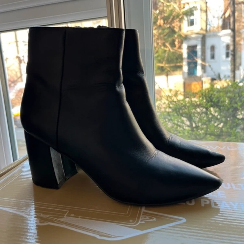Steve Madden Sleek Black Ankle Booties